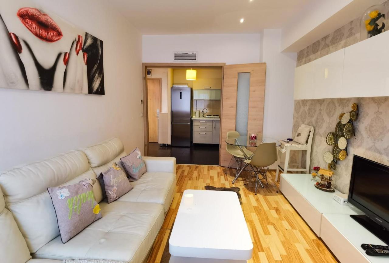 Easystay Flats Apartment *