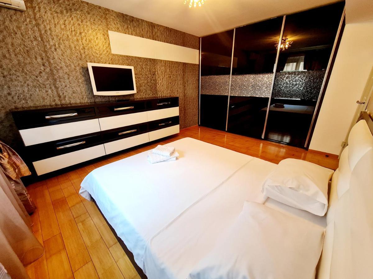 Easystay Flats Apartment *